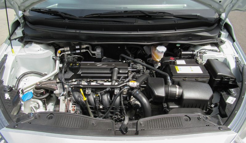 Hyundai i20, 1.2 cc, 2014, Gris Plata lleno