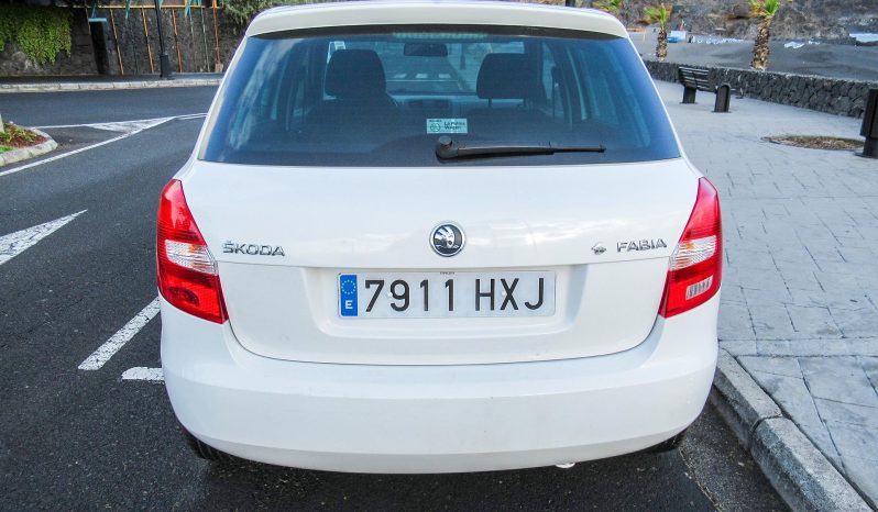 Skoda Fabia TSI, 1.2cc, 2014, Blanco lleno