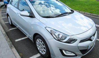 Hyundai i30, 1.4 cc, 2014, Gris Plata lleno