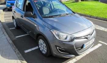 Hyundai i20, 1.2 cc, 2014, Gris Oscuro lleno