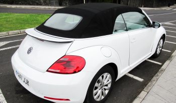 Wolskwagen Beetle Cabrio, 1.2 cc, 2016, Blanco lleno