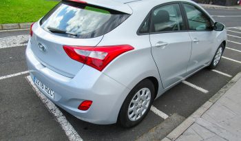 Hyundai i30, 1.4 cc, 2014, Gris Plata lleno