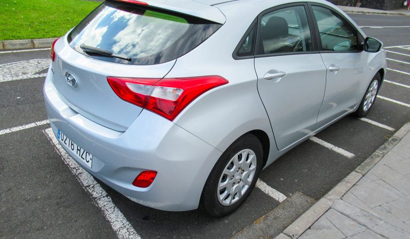 Hyundai i30, 1.4 cc, 2014, Gris Plata lleno
